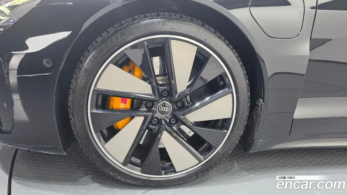 Audi e-tron GT 2022 из KR, фото 5