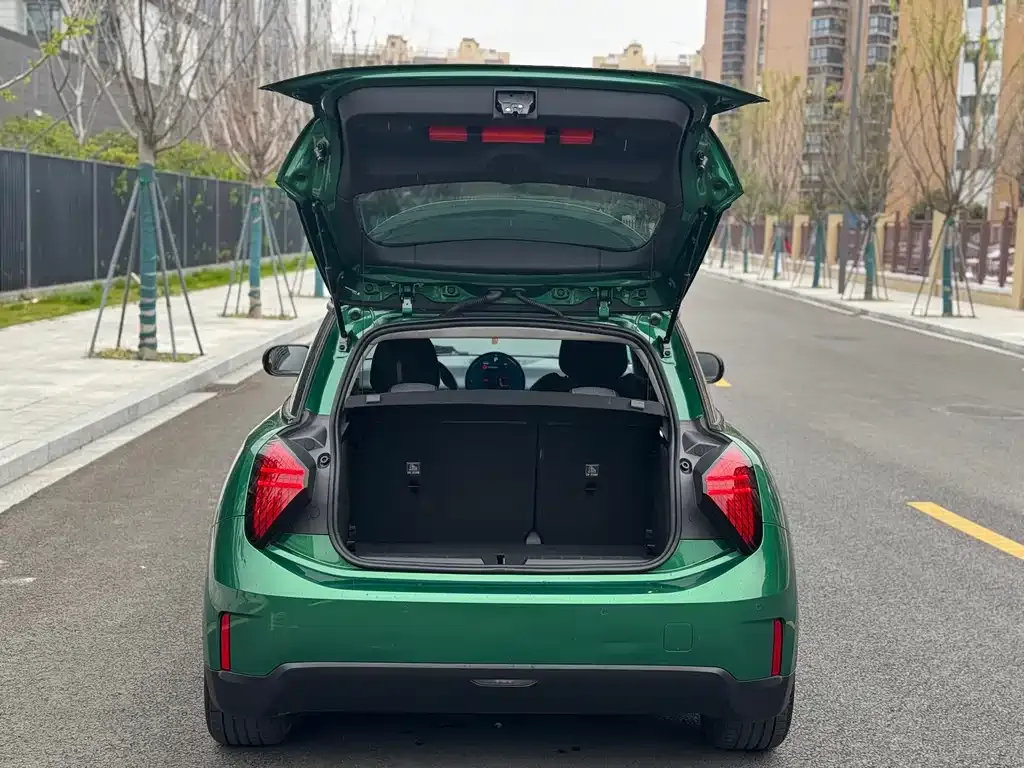 MINI Cooper EV 2024 из CN, фото 2
