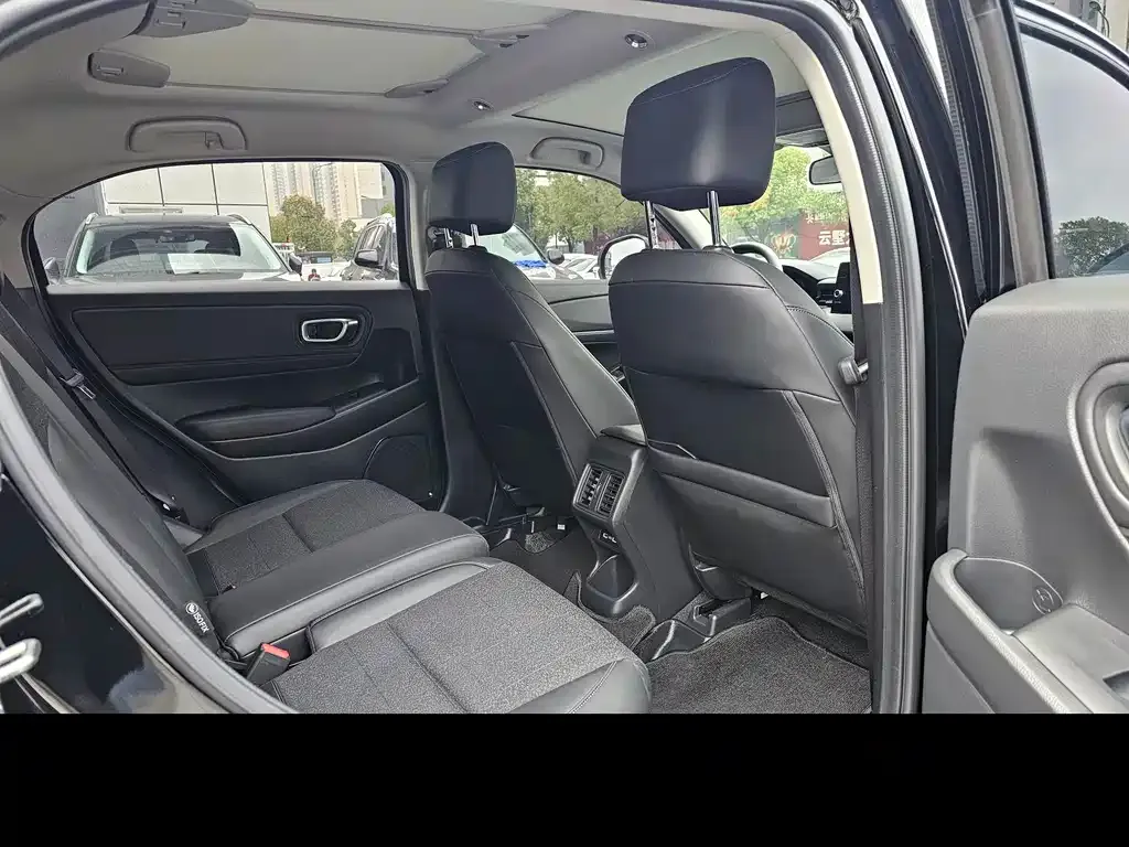 Honda Vezel 2023 из CN, фото 2