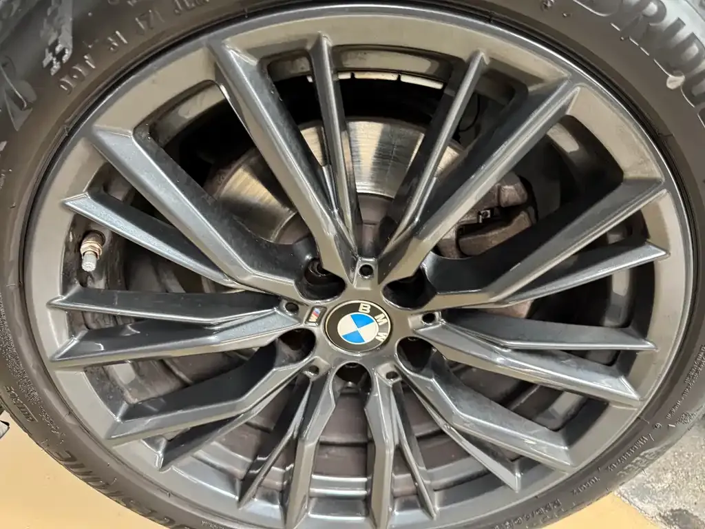 BMW 3 Series 2022 из CN, фото 2