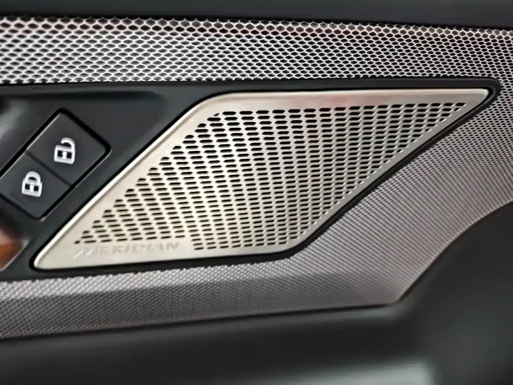 Jaguar XEL 2024 из CN, фото 8