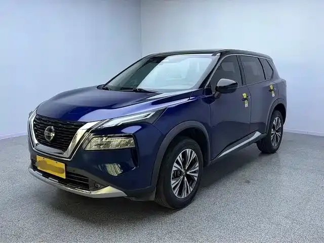 Nissan X-Trail — фото 1
