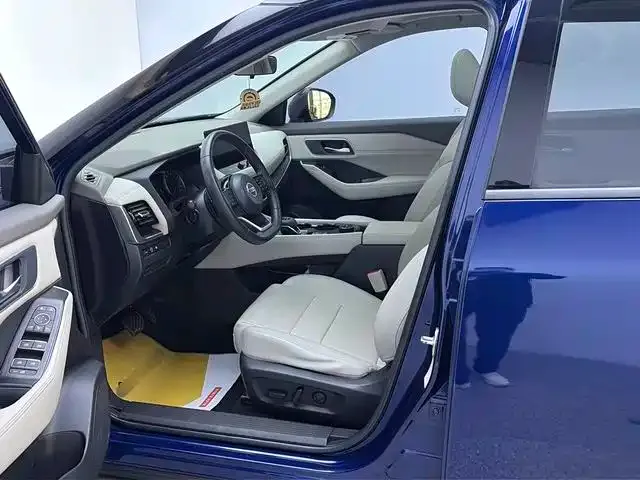Nissan X-Trail — фото 9