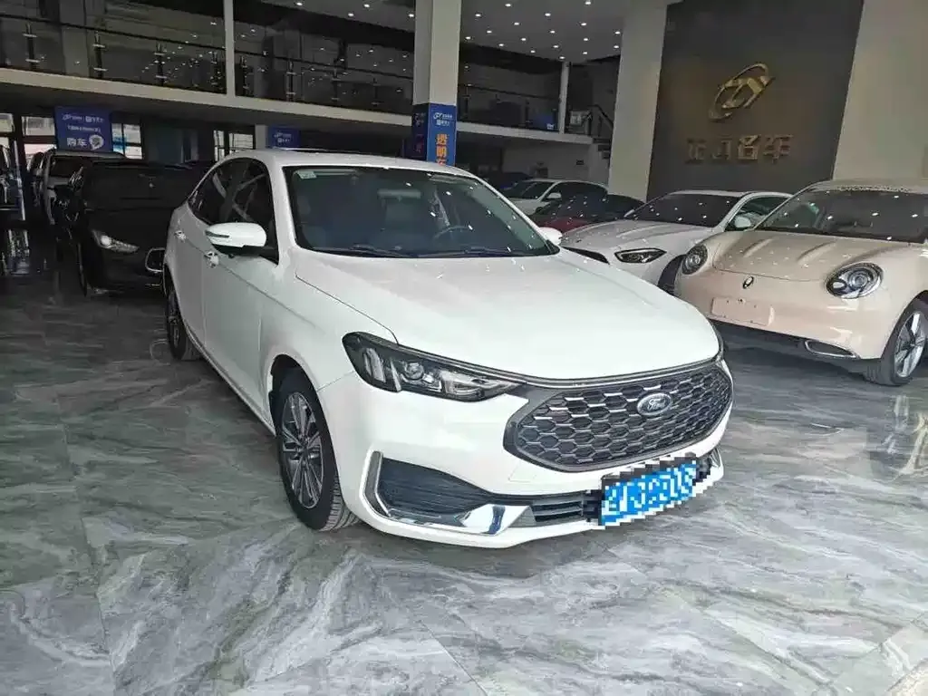 Ford Escort 2022 из CN, фото 5