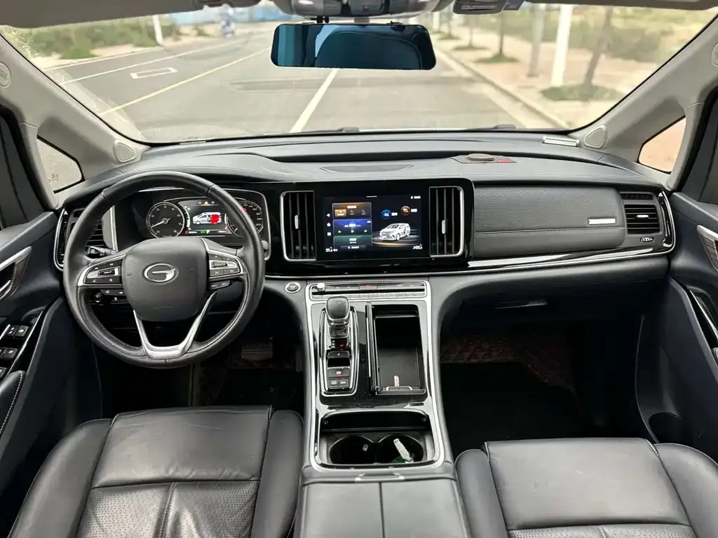 GAC Motor Trumpchi M8 — фото 8