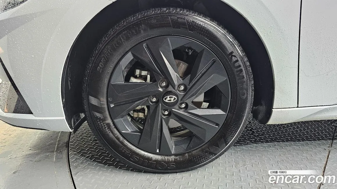 Hyundai AVANTE — фото 9