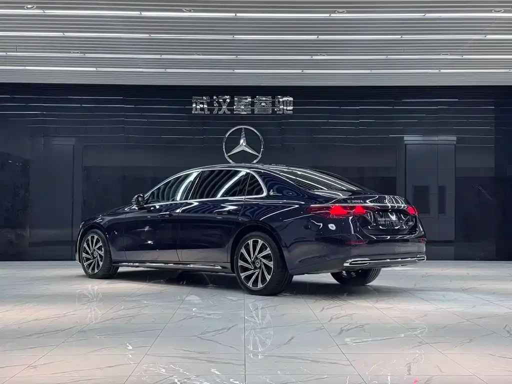 Mercedes-Benz E-Class 2023 из CN, фото 4