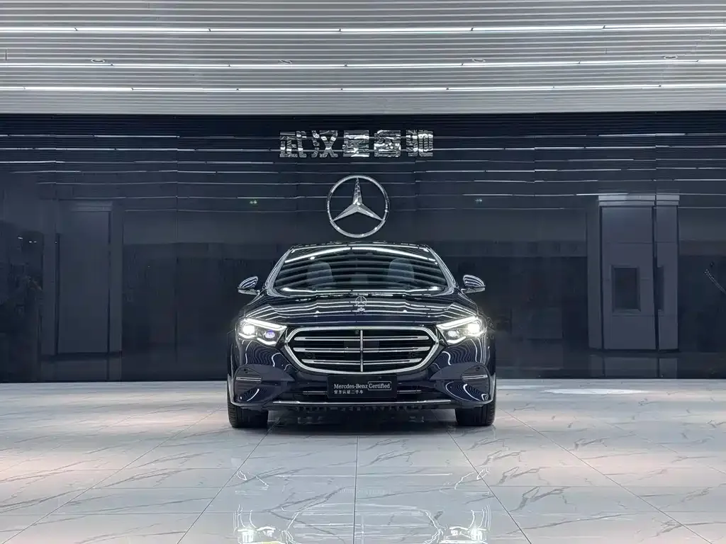 Mercedes-Benz E-Class 2023 из CN, фото 3