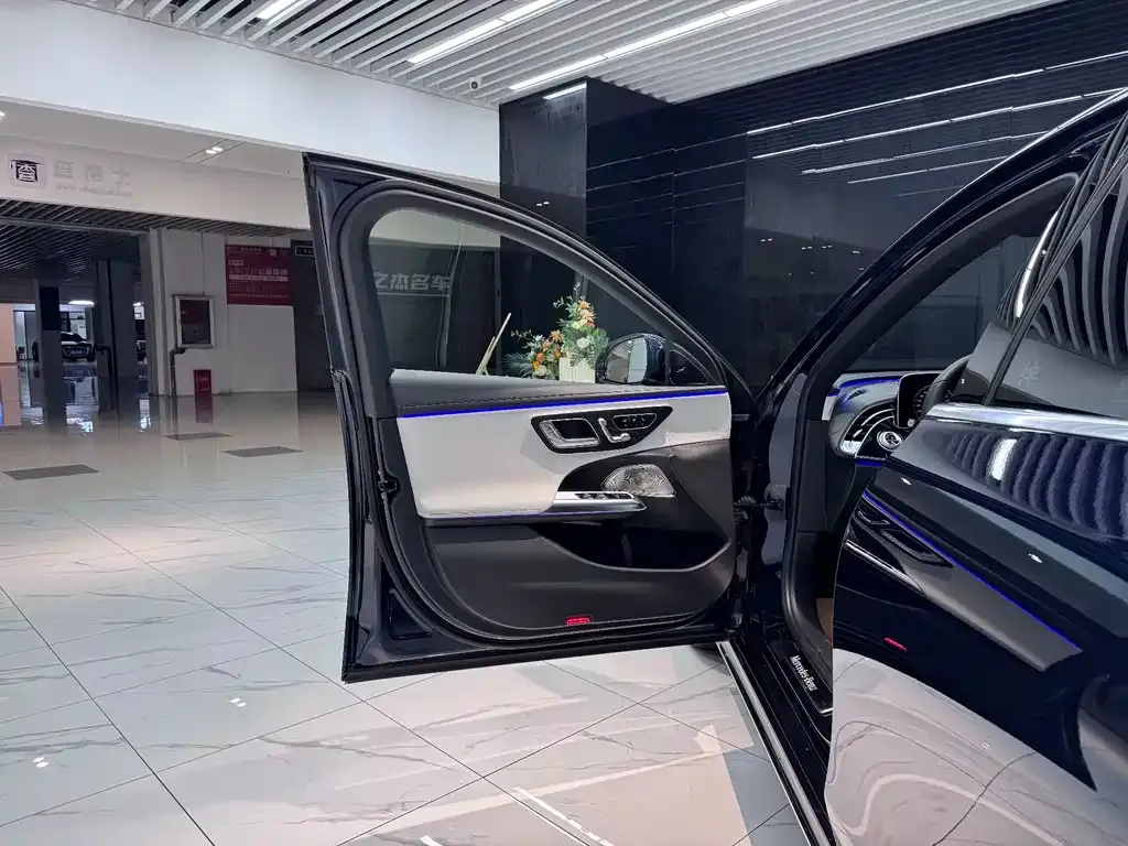 Mercedes-Benz E-Class 2023 из CN, фото 9