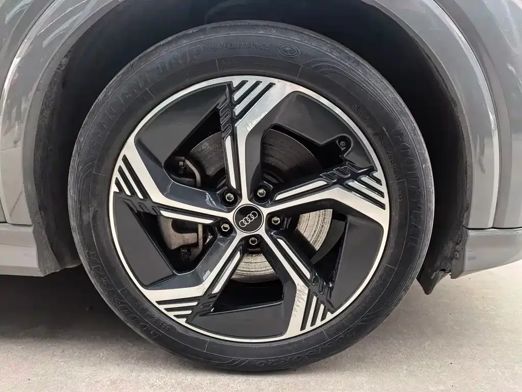 Audi Q4 e-tron 2022 из CN, фото 3