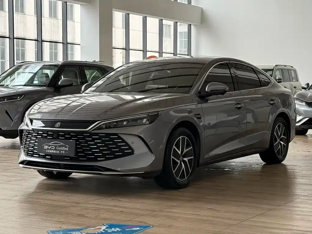 BYD Qin L — фото 1