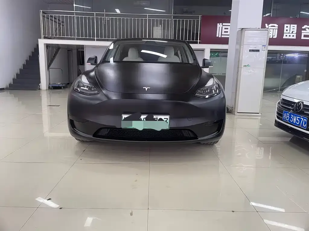 Tesla Model Y — фото 6