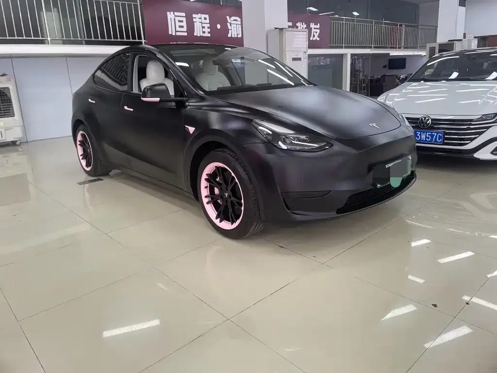 Tesla Model Y — фото 9