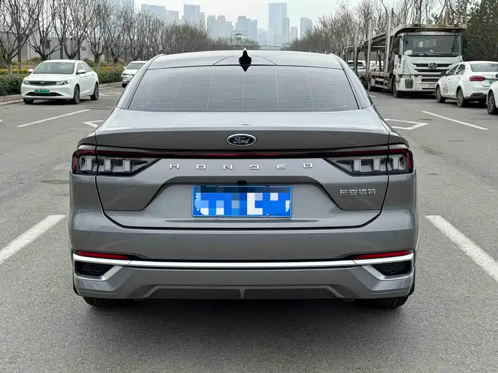 Ford Mondeo 2024 из CN, фото 3