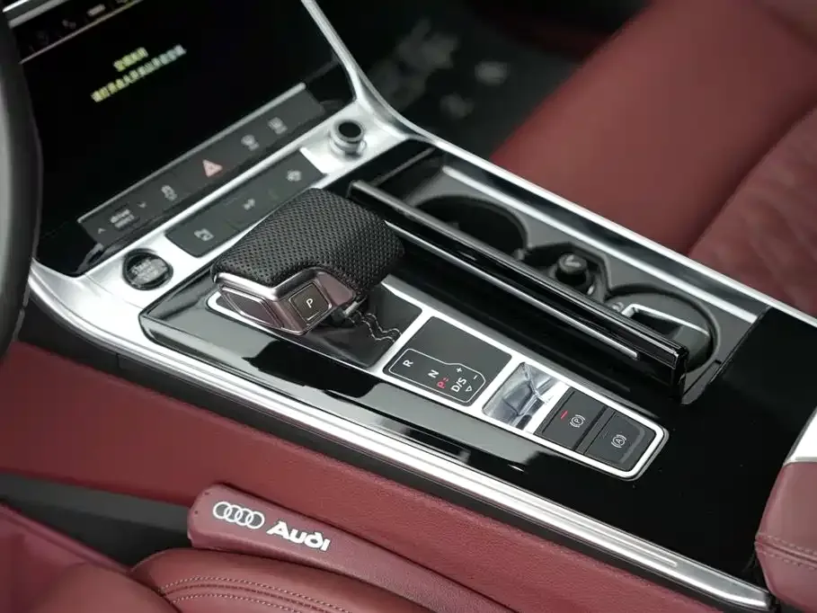 Audi A7L 2024 из CN, фото 3