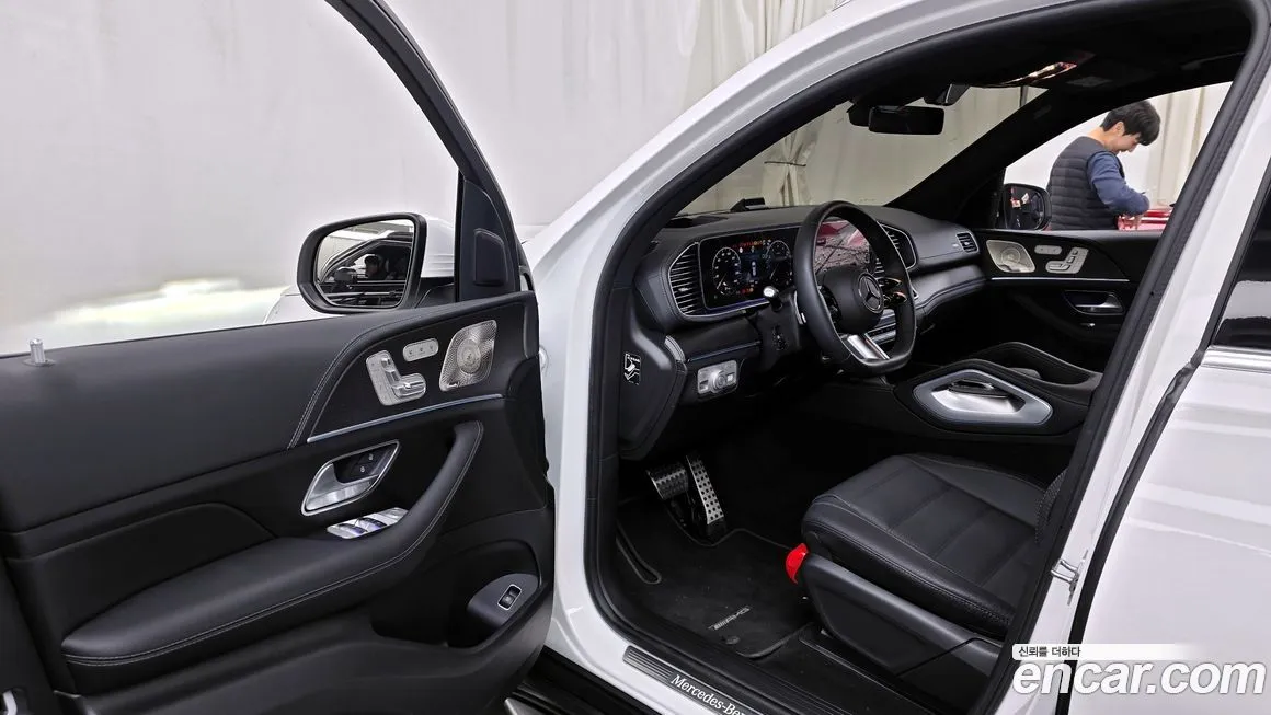 Mercedes-Benz GLS-Class — фото 10
