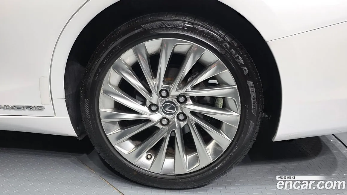 Lexus ES 2021 из KR, фото 5