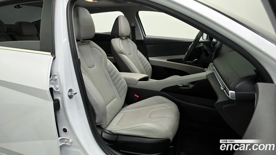 Hyundai AVANTE — фото 10