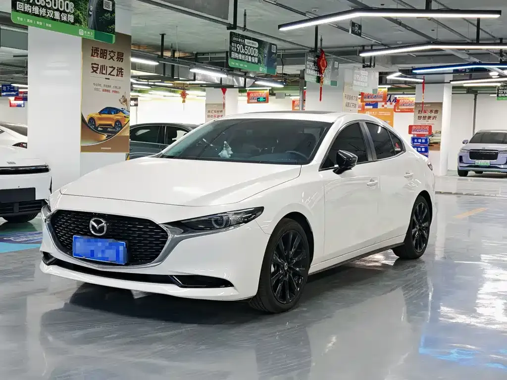 Mazda 3 Axela 2024 из CN, фото 1