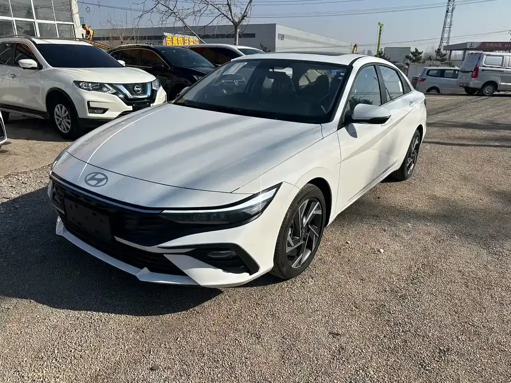Hyundai Elantra 2025 из CN, фото 1