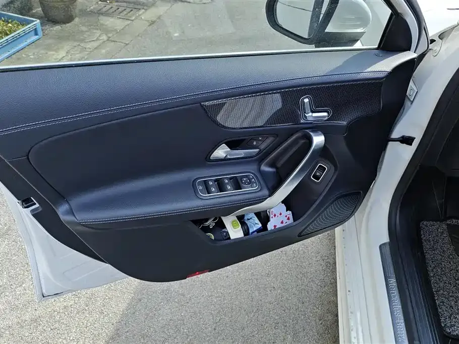 Mercedes-Benz A-Class 2021 из CN, фото 3