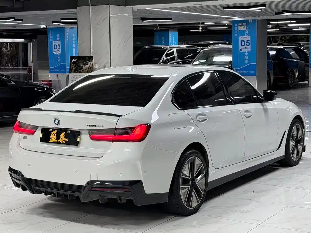BMW i3 — фото 10