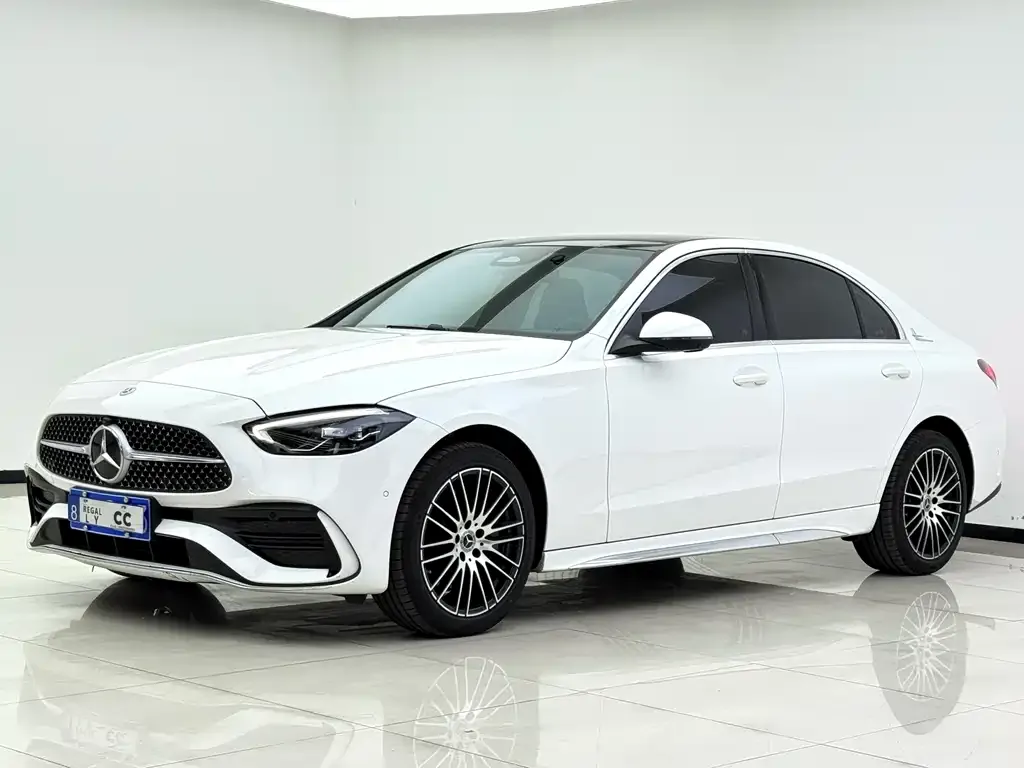 Mercedes-Benz C-Class — фото 1