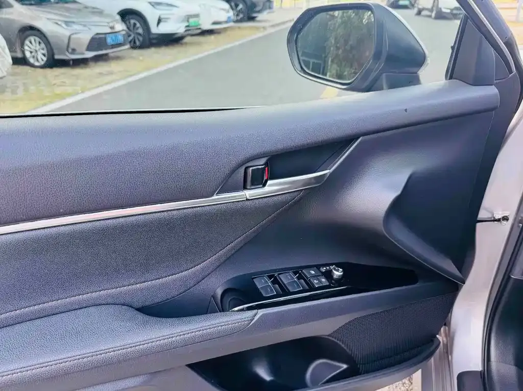 Toyota Camry 2022 из CN, фото 5