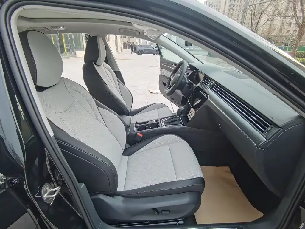 Volkswagen Magotan 2026 из CN, фото 5