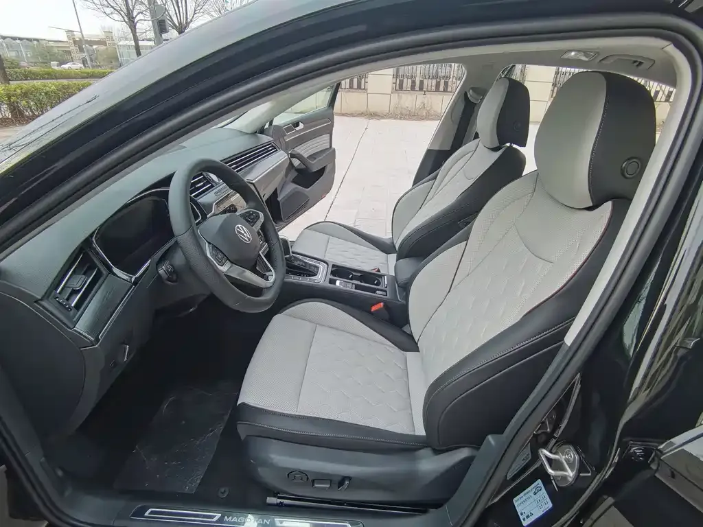 Volkswagen Magotan 2026 из CN, фото 2
