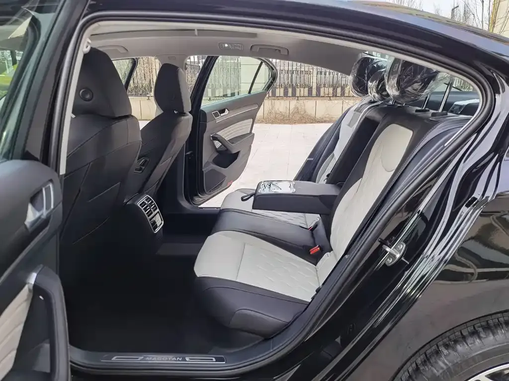 Volkswagen Magotan 2026 из CN, фото 10