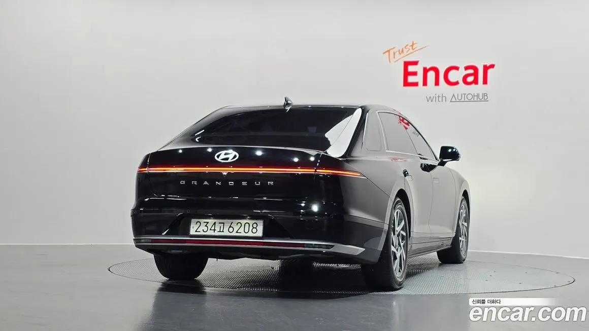 Hyundai Grandeur 2023 из KR, фото 2