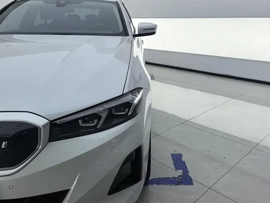 BMW i3 2023 из CN, фото 2