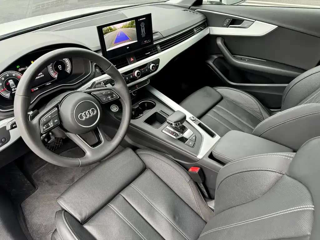 Audi A4L — фото 6