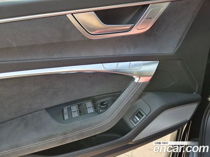 Audi RS6 2024 из KR, фото 2