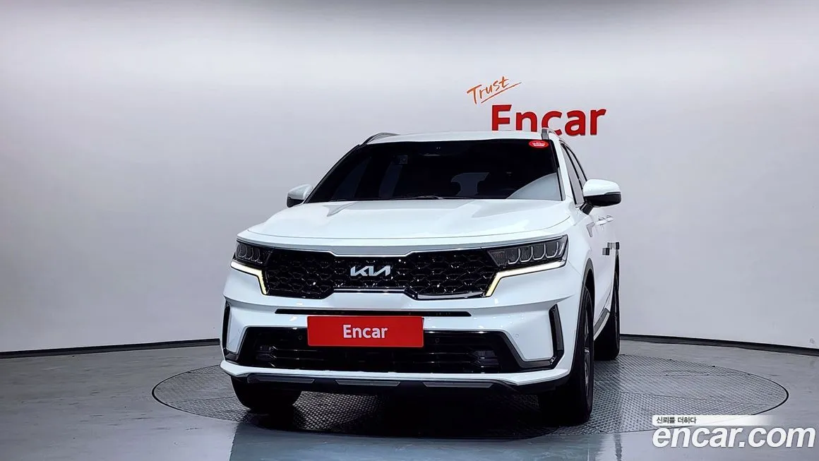 Kia Sorento — фото 6