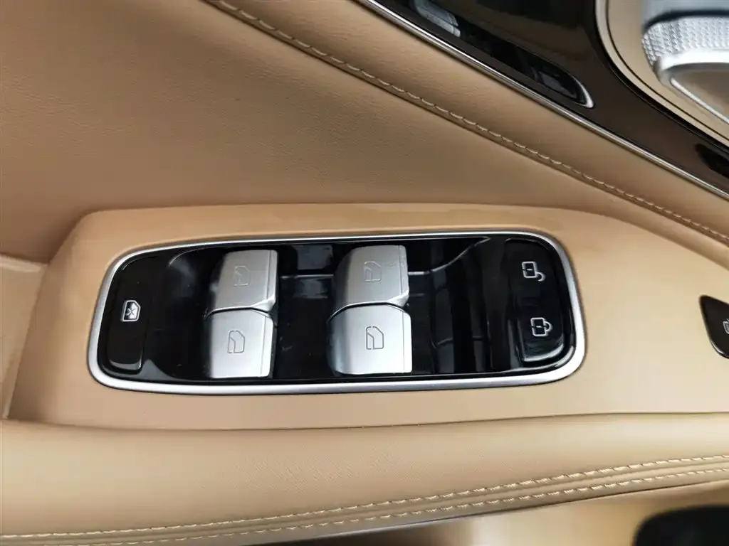 Roewe Feifan R7 2024 из CN, фото 9