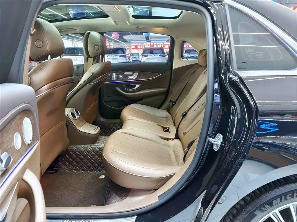 Mercedes-Benz E-Class 2022 из CN, фото 6