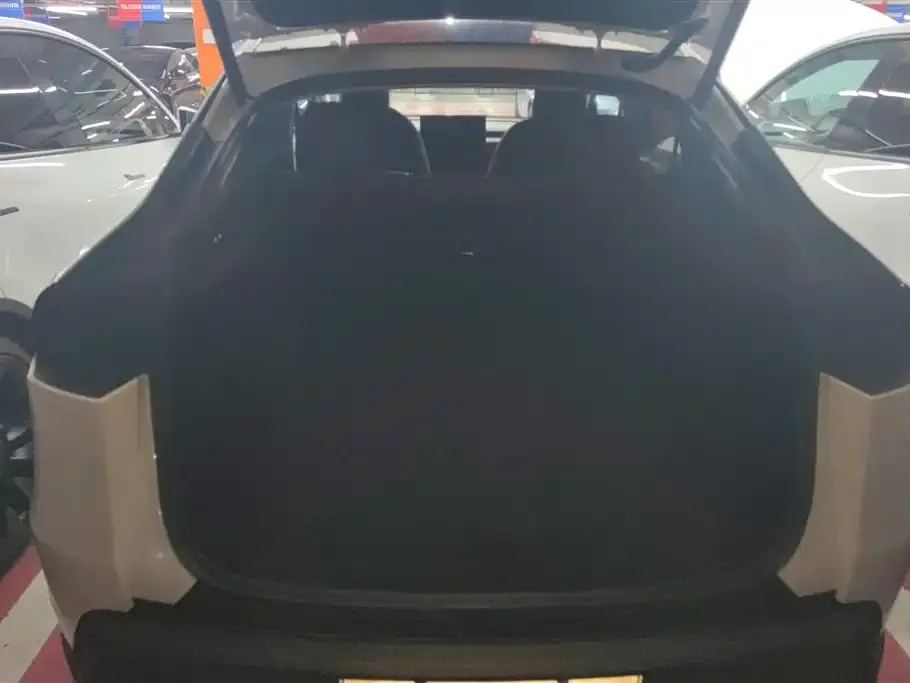 Tesla Model Y 2025 из CN, фото 7