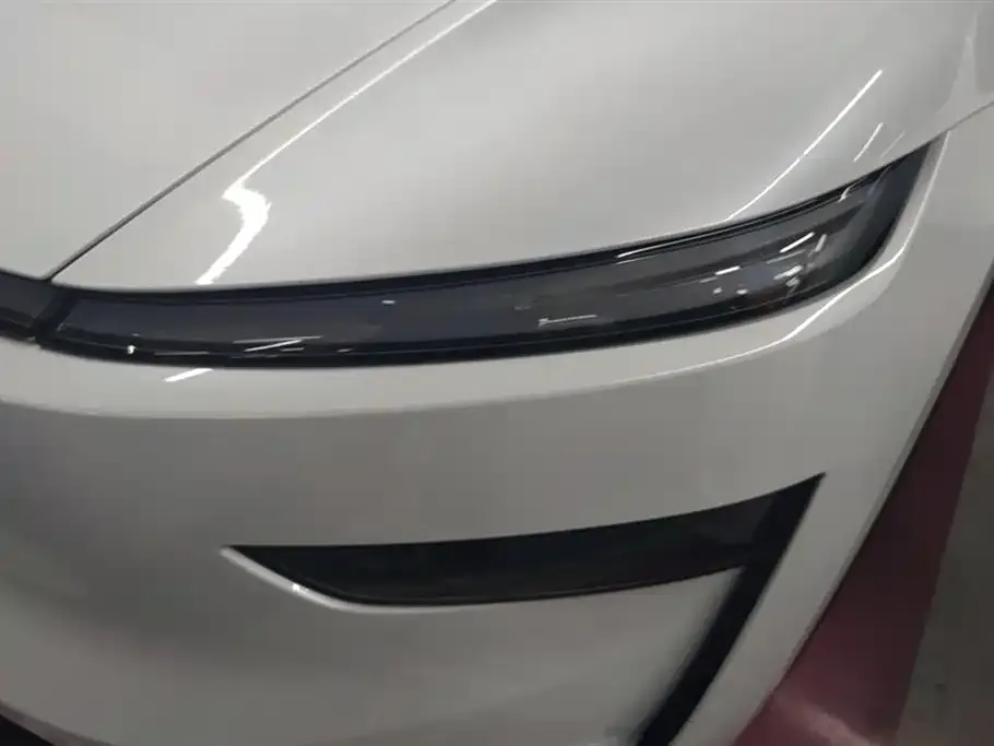 Tesla Model Y 2025 из CN, фото 8