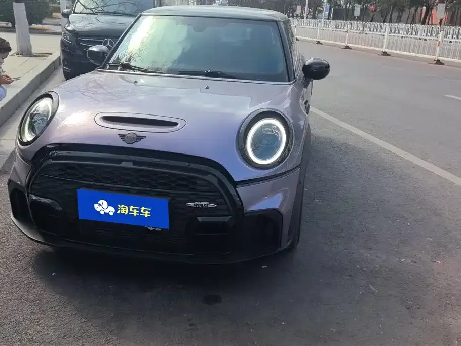 MINI Cooper (3-door) 2024 из CN, фото 1