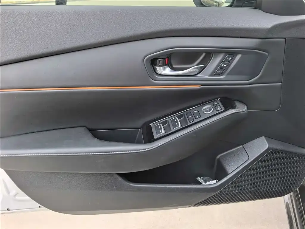 Honda Accord — фото 3