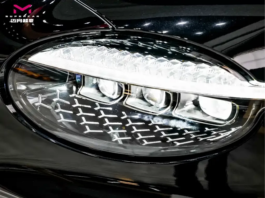 Bentley Continental PHEV 2025 из CN, фото 6