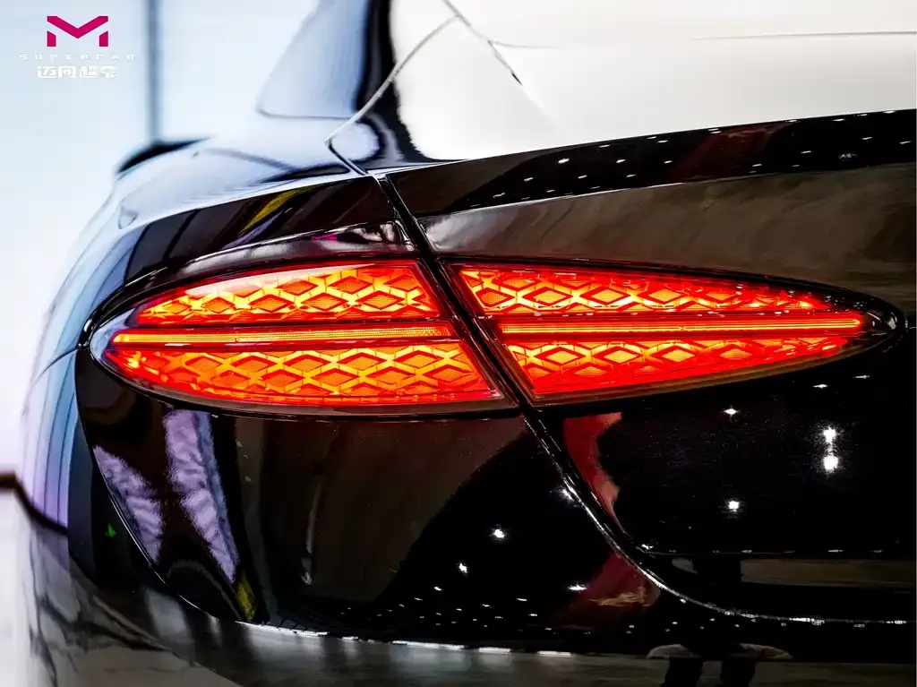 Bentley Continental PHEV 2025 из CN, фото 2