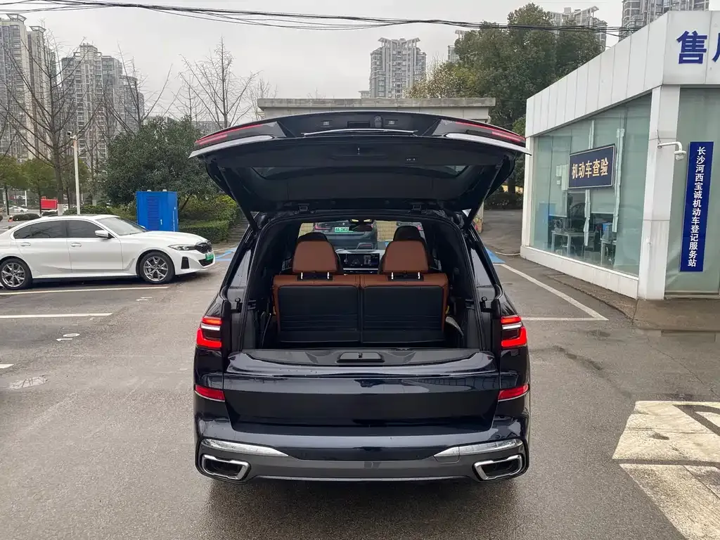 BMW X7 2023 из CN, фото 3