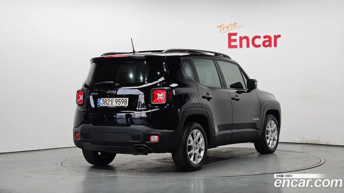 Jeep Renegade 2021 из KR, фото 2