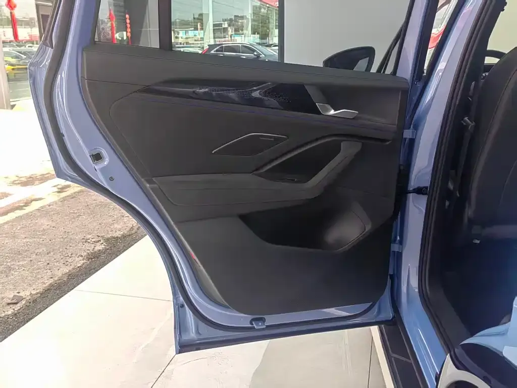 Volkswagen Tiguan L 2024 из CN, фото 9