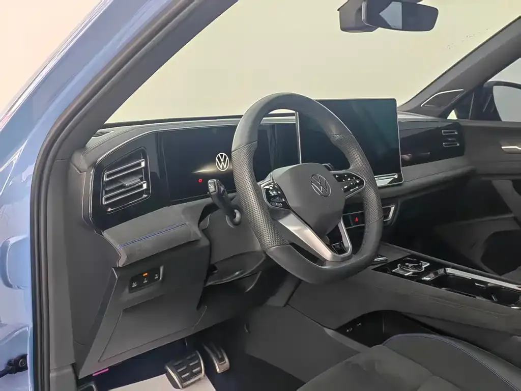 Volkswagen Tiguan L 2024 из CN, фото 3