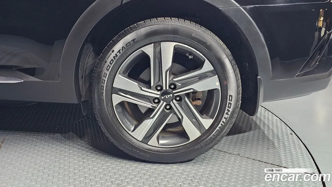 Kia Sorento — фото 7