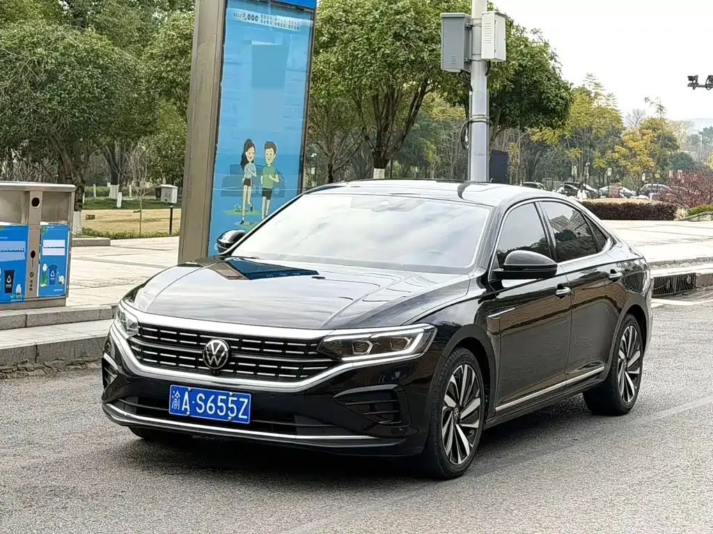 Volkswagen Passat 2022 из CN, фото 1